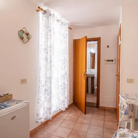 Estate Πανσιόν Cefalù